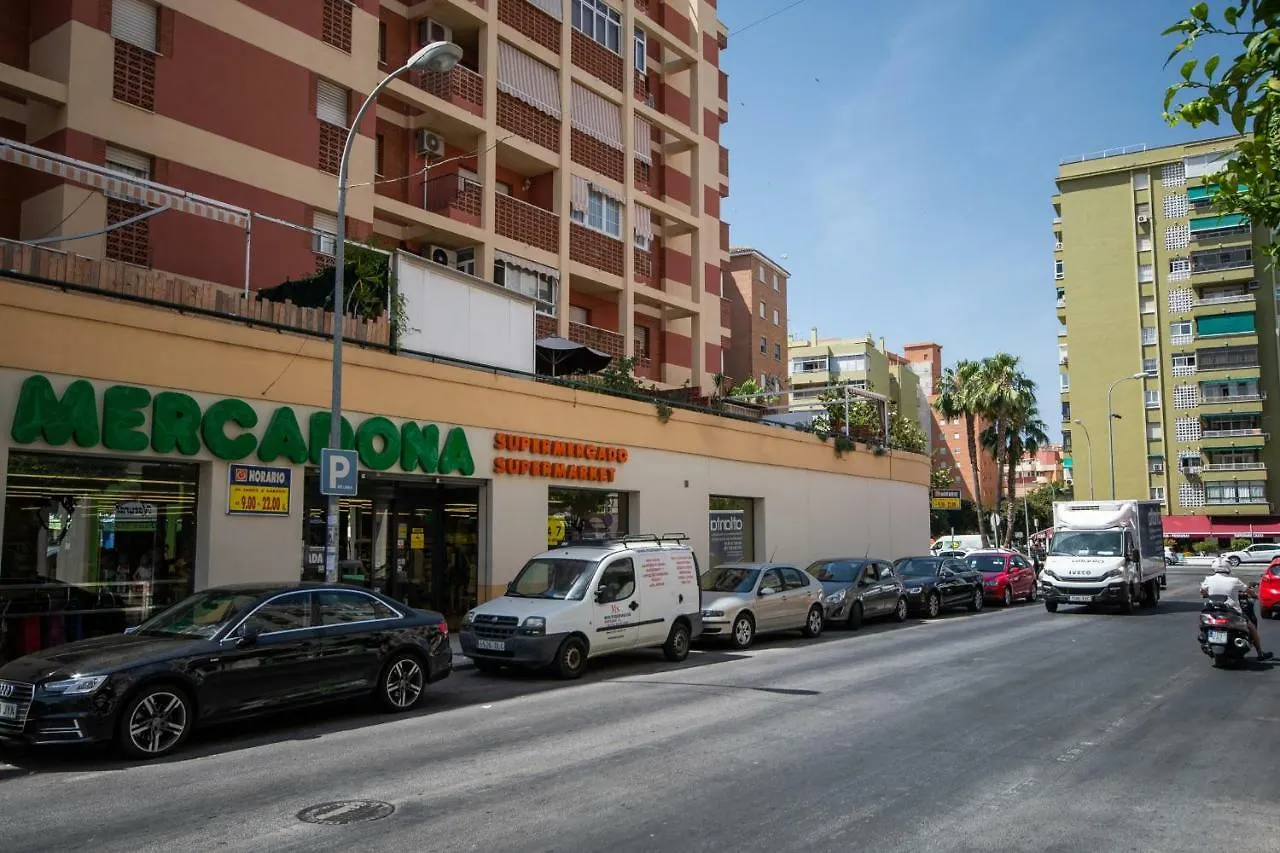Cubo'S Estudio Isabel Manoja Hotel Torremolinos